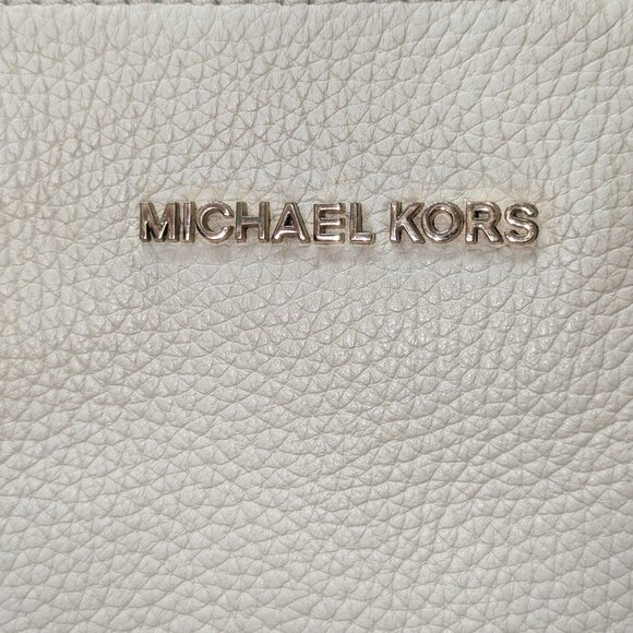 MICHAEL Michael Kors Bedford tote, cream, EUC! - Picture 2 of 8